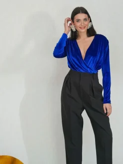 Blusas Y Camisas De Mujer-Mariquita Trasquilá BODY TERCIOPELO ESCOTE
