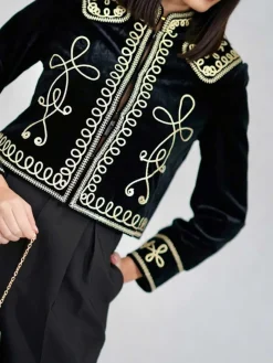 Abrigos Y Chaquetas|Chaquetas De Mujer-Mariquita Trasquilá CHAQUETA CORTA BORDADA Negroydorado
