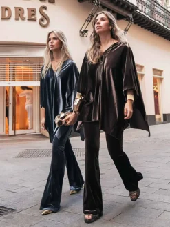 Trajes De Chaqueta|Invitadas -50 €-Mariquita Trasquilá CONJUNTO CAPA TERCIOPELO