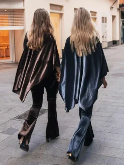 Trajes De Chaqueta|Invitadas -50 €-Mariquita Trasquilá CONJUNTO CAPA TERCIOPELO